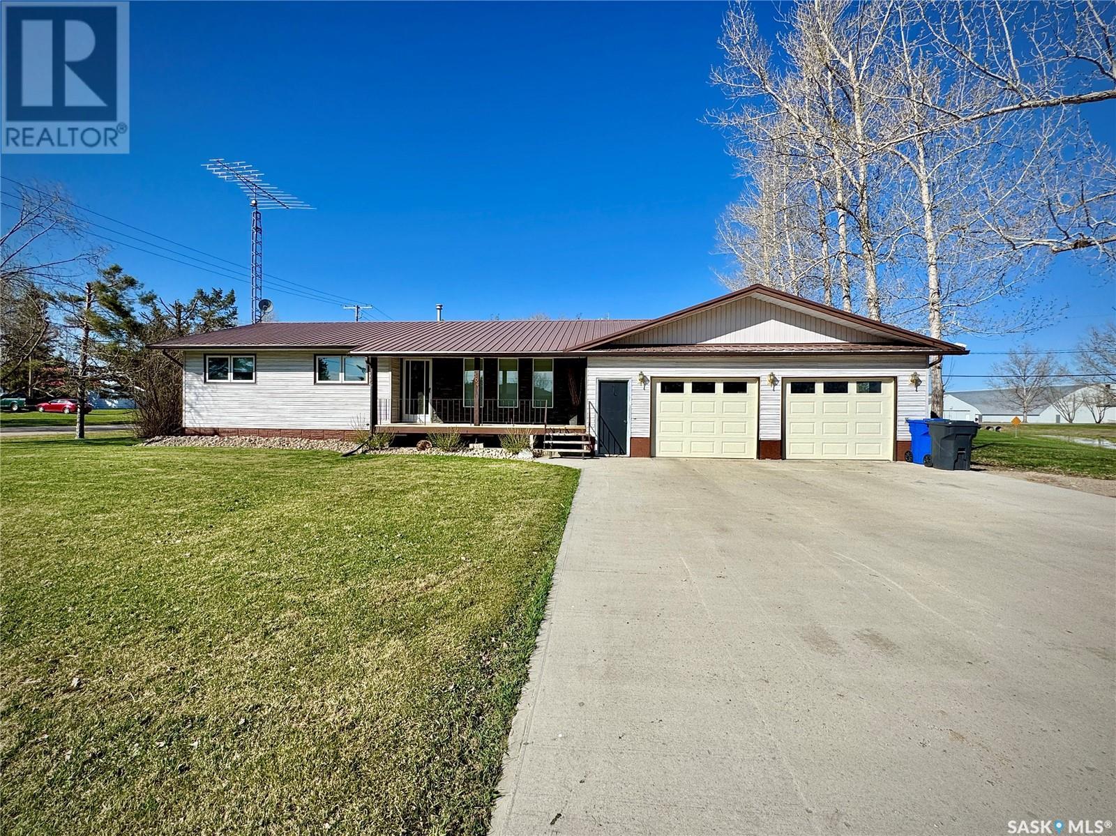 304 March Ave E, Langenburg, SK S0A 2A0