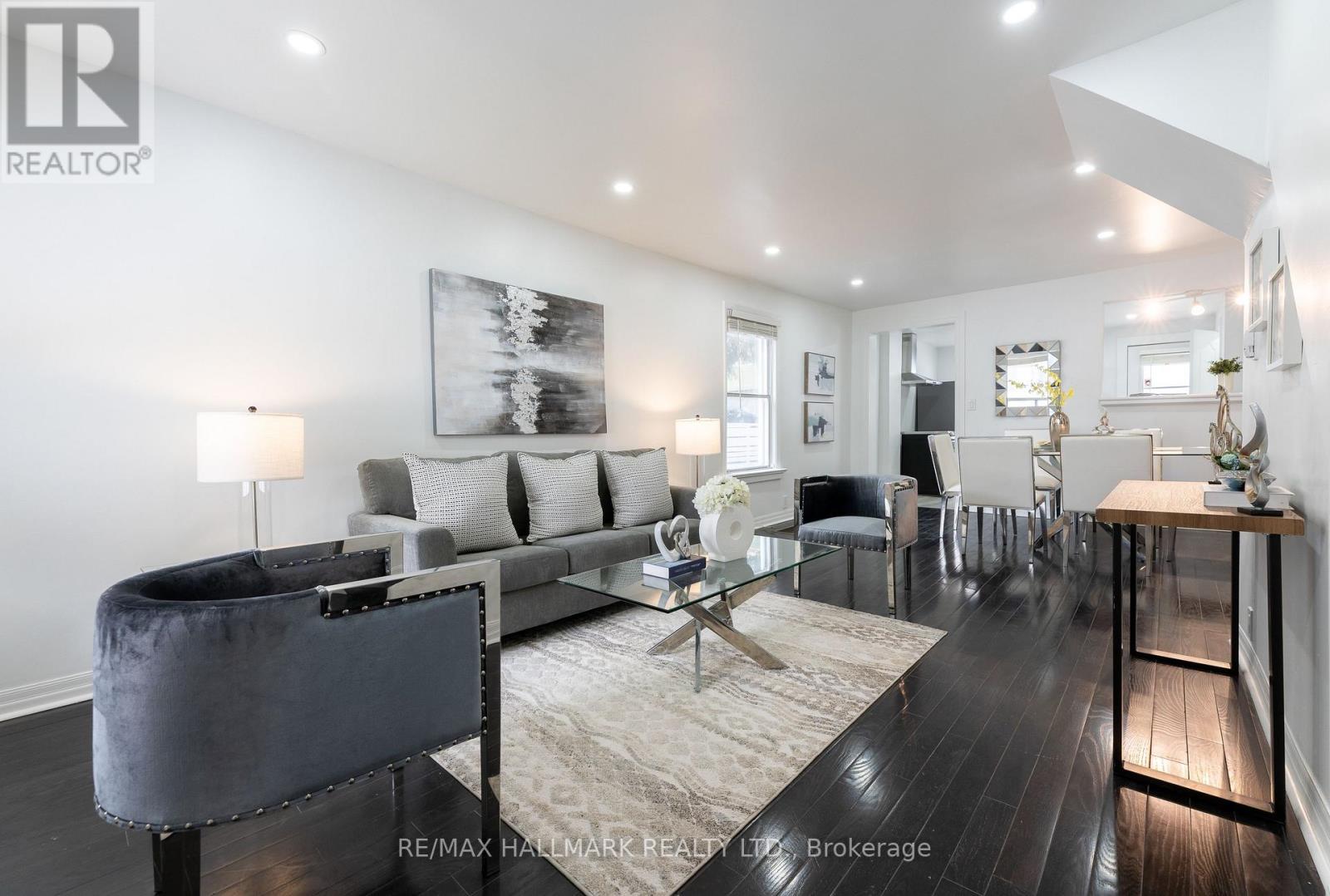 106 Willow Ave, Toronto, ON M4E 3K3