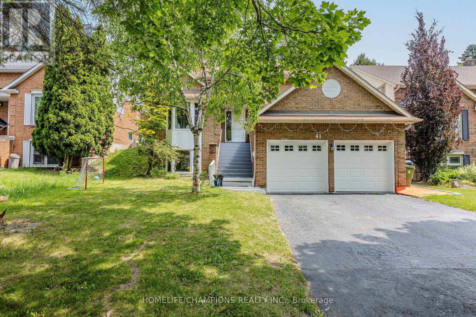 41 Broadbridge Dr, Toronto, ON M1C 3K5