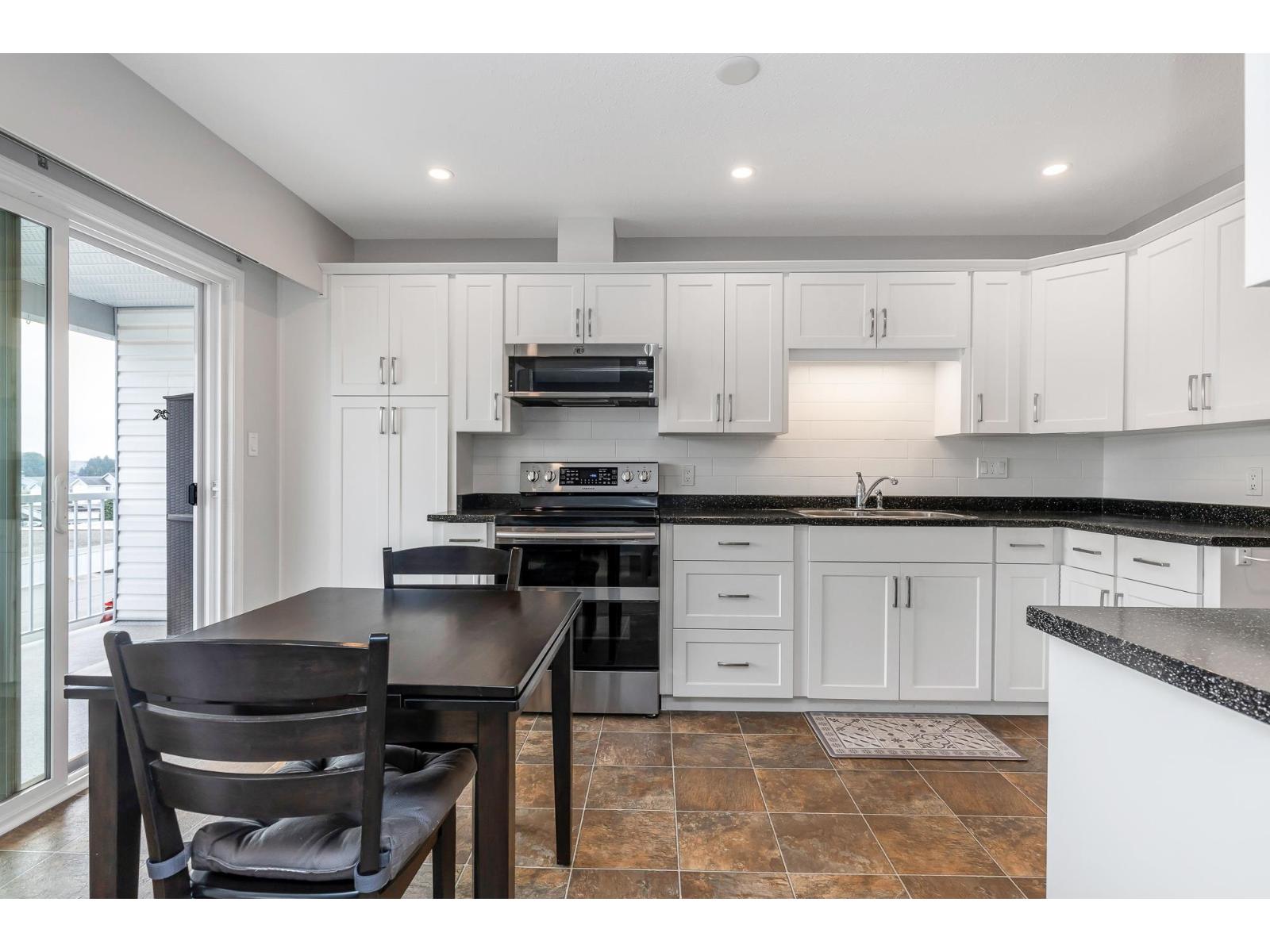 32691 Garibaldi Drive Unit 128, Abbotsford, BC V2T 5T7