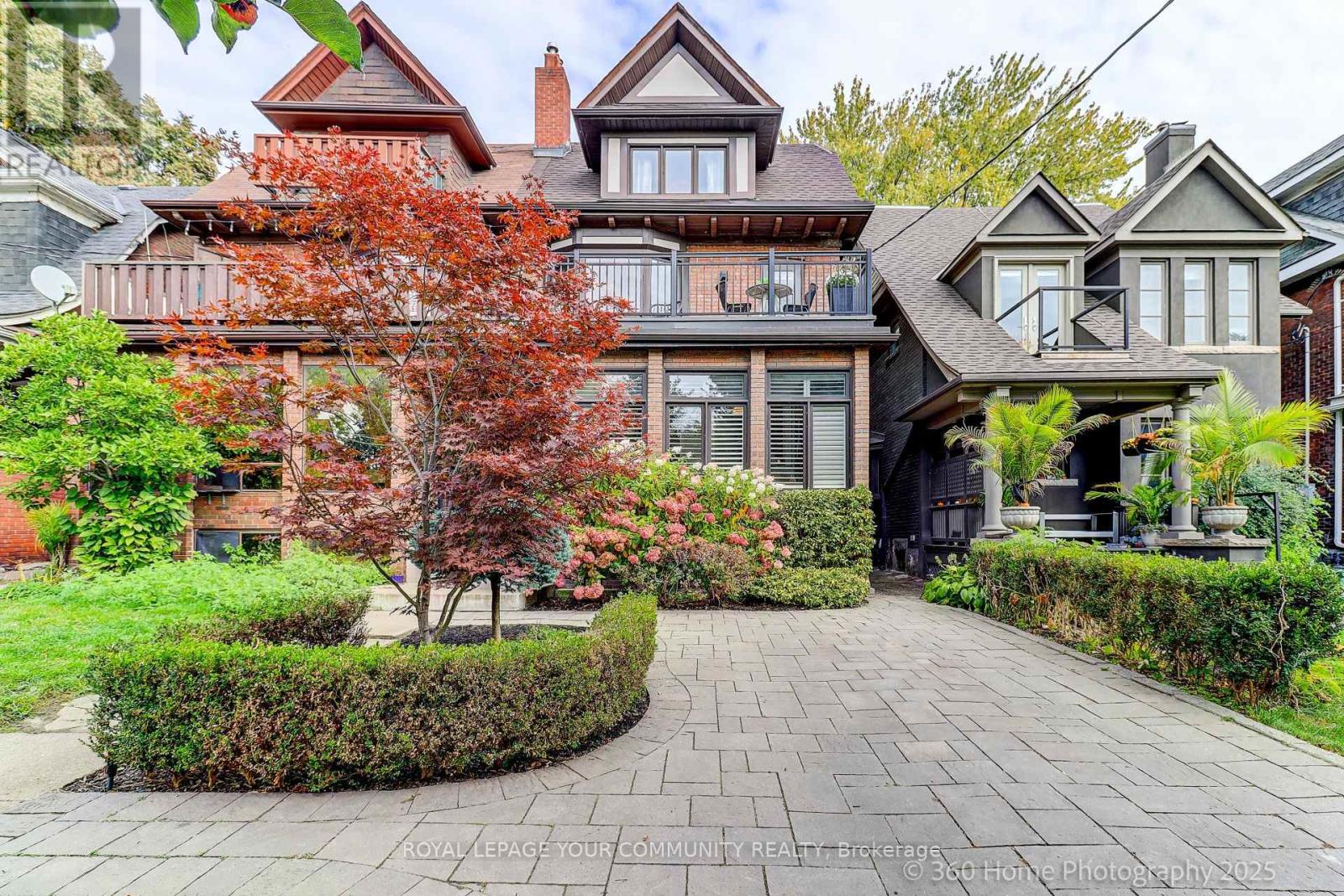 21 Wilson Park Rd, Toronto, ON M6K 3B6