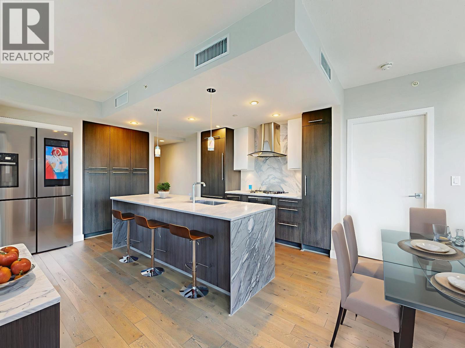 677 W 41st Avenue Unit 408, Vancouver, BC V5Z 2N1