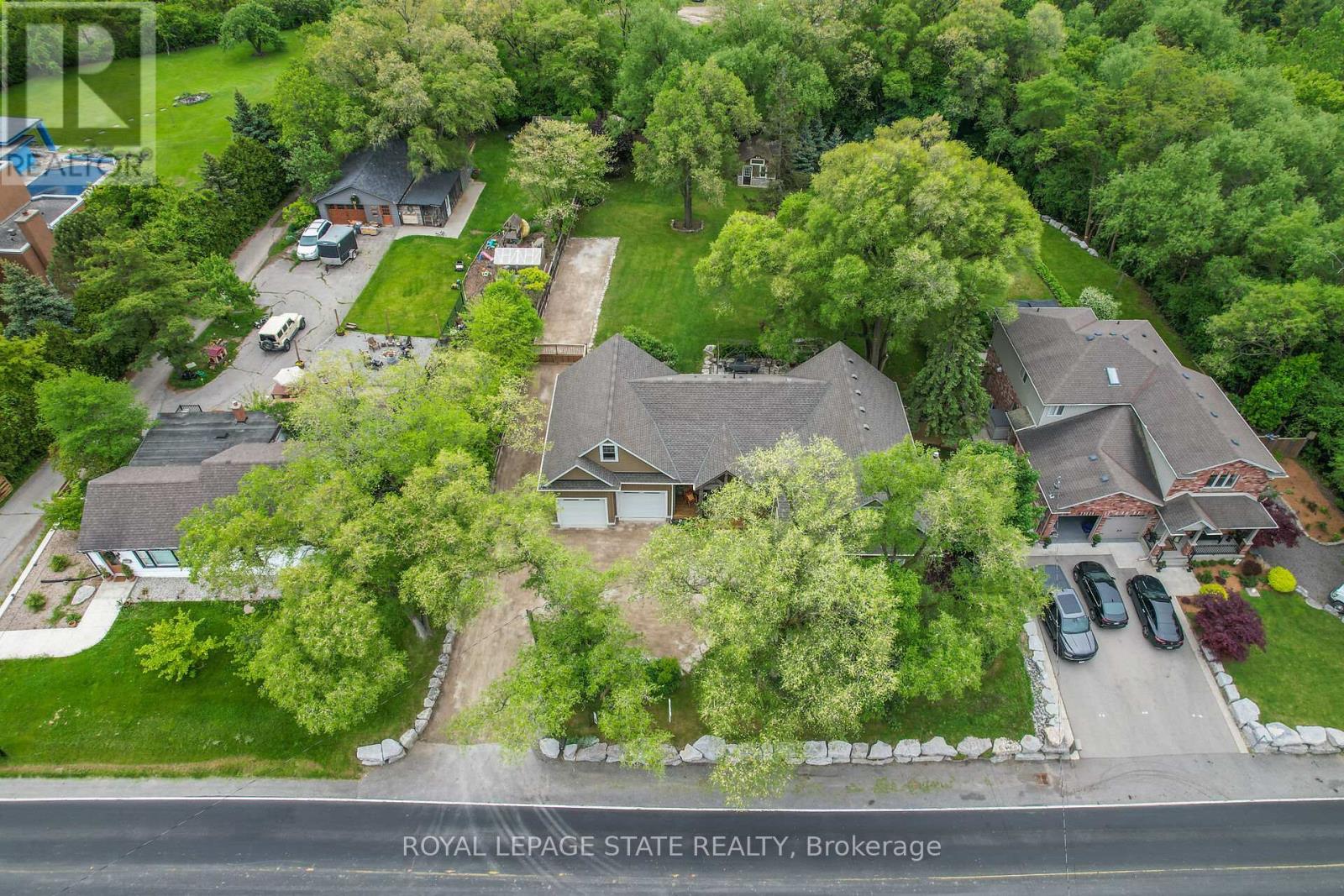 792 Old York Rd, Burlington, ON L7P 4X9
