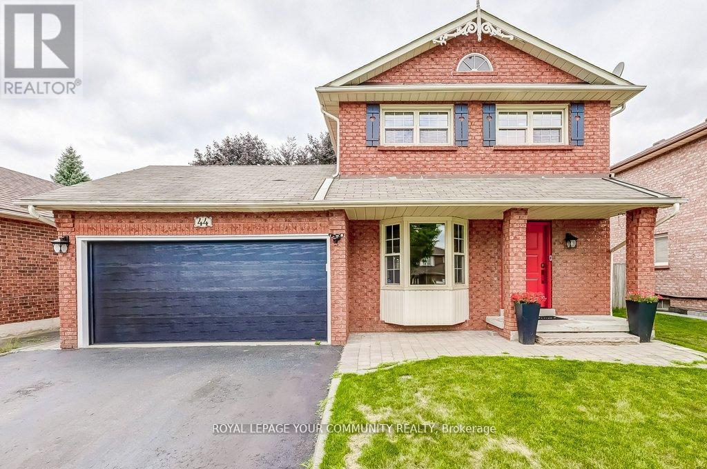 44 Canadian Oaks Dr, Whitby Blue Grass Meadows, ON L1N 6W8