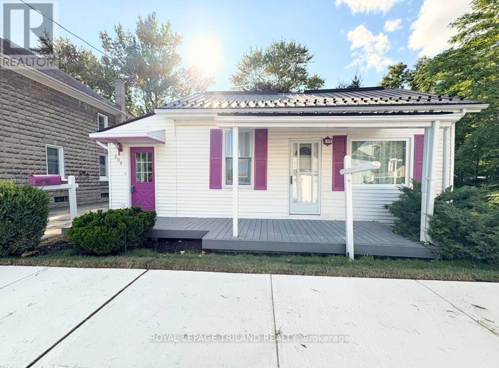 209 Water St, Lucan Biddulph, ON N0M 2J0
