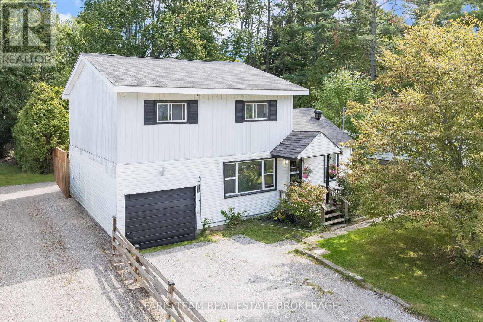 3425 Coronation Ave, Severn, ON L0K 1G0