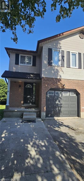 38 Poplar Dr, Cambridge, ON N3C 3X2