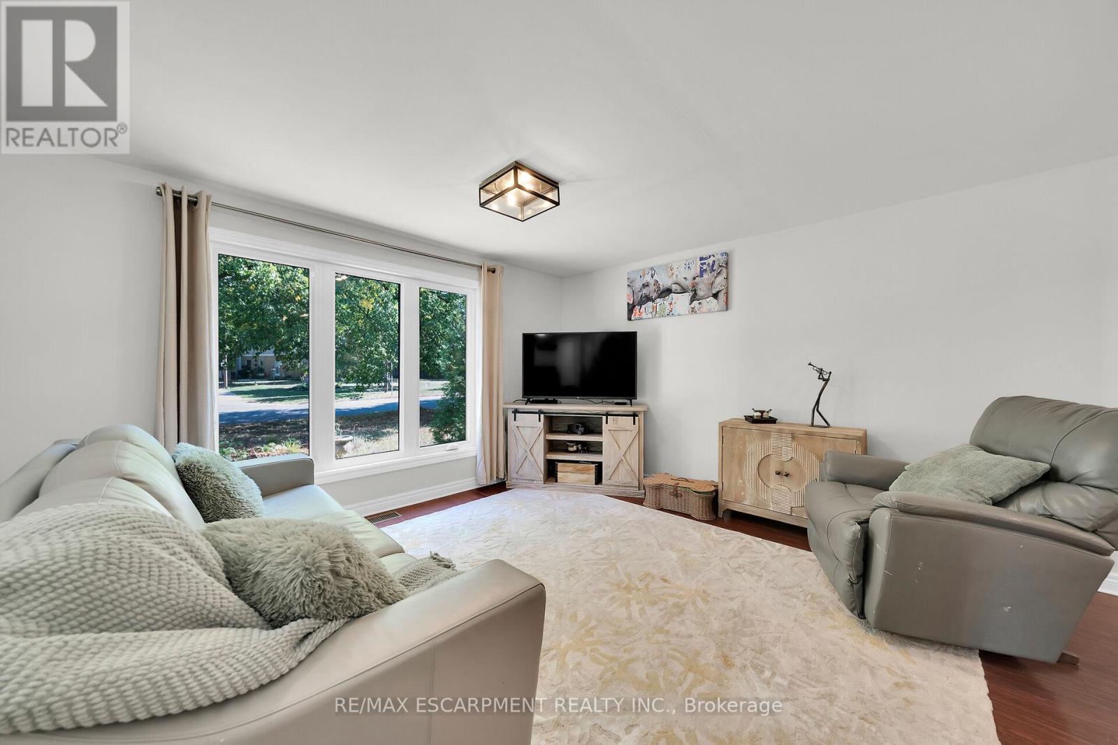 43 Elma St, St. Catharines, ON L2N 6Z2