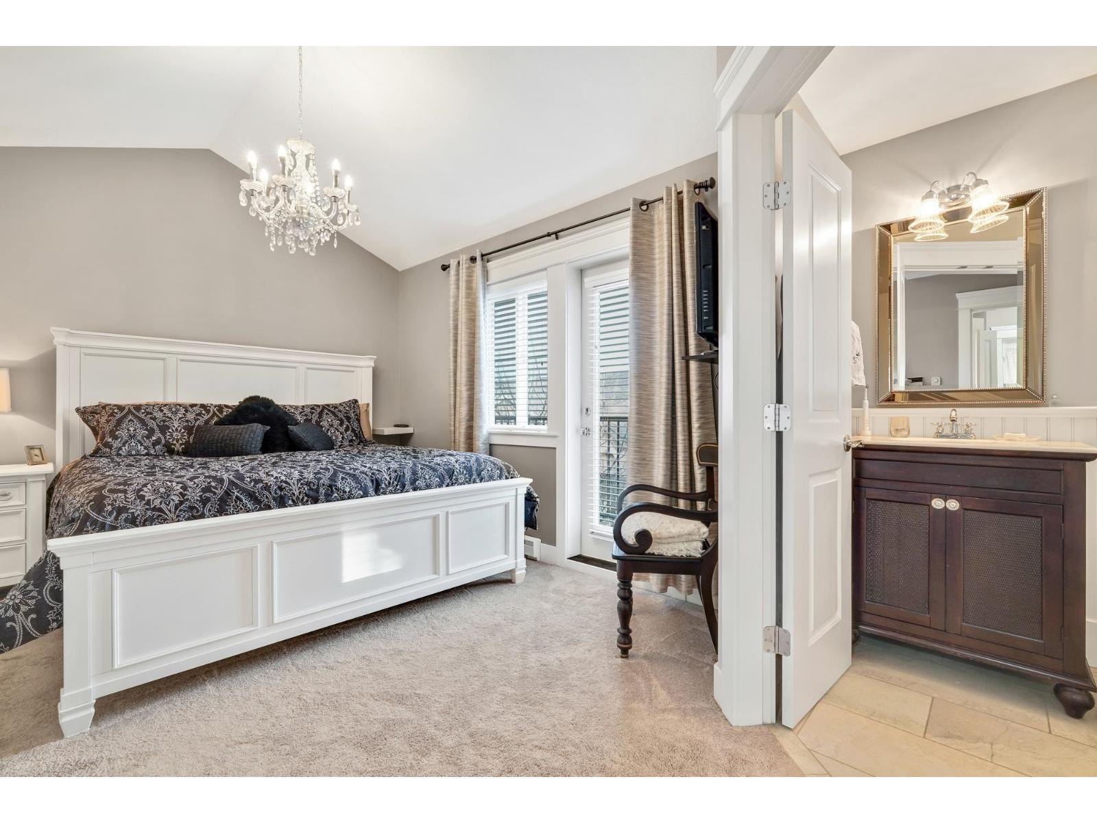 3268 156a Street Unit 13, Surrey, BC V3Z 9T1