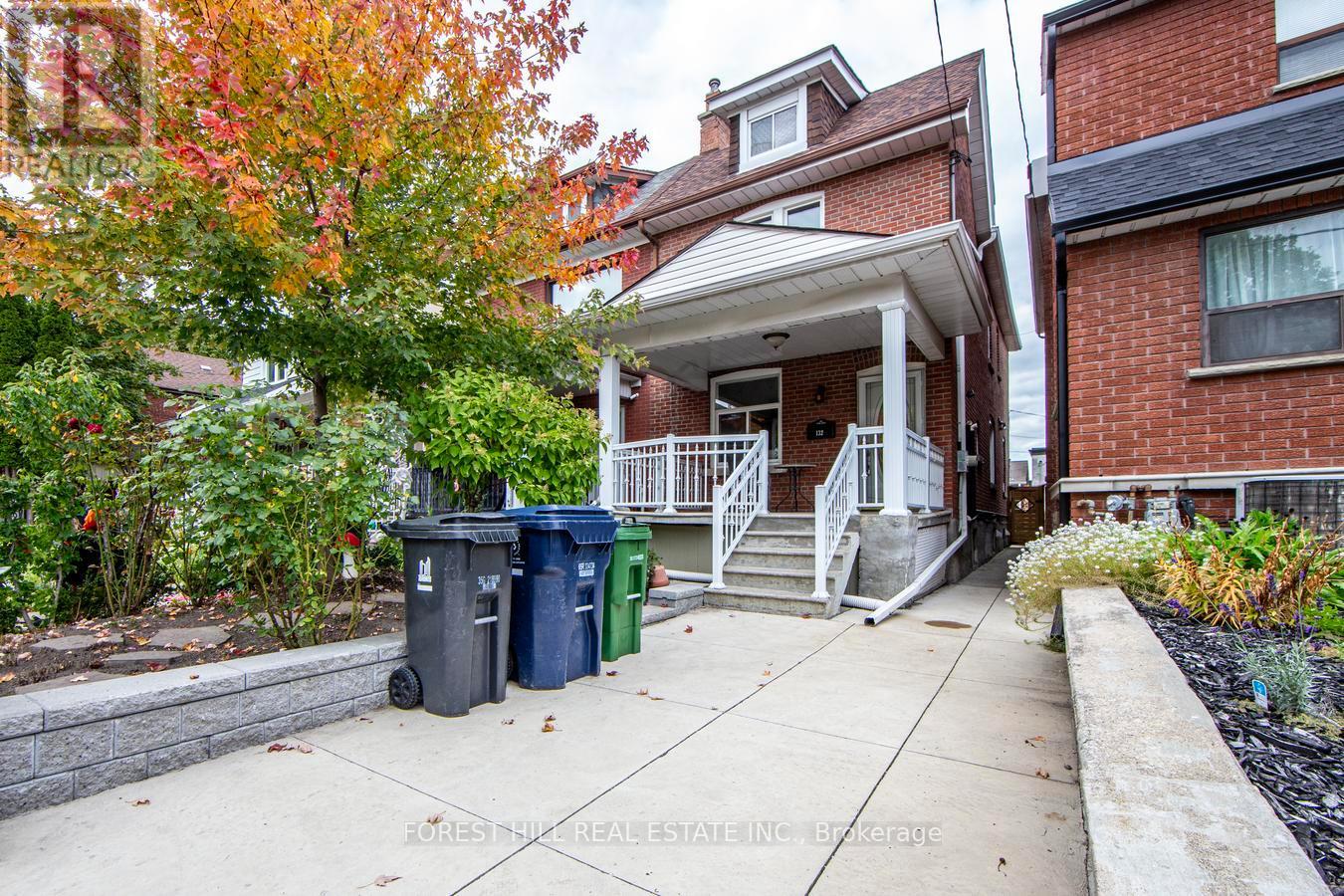 132 Hope St, Toronto, ON M6E 1K1