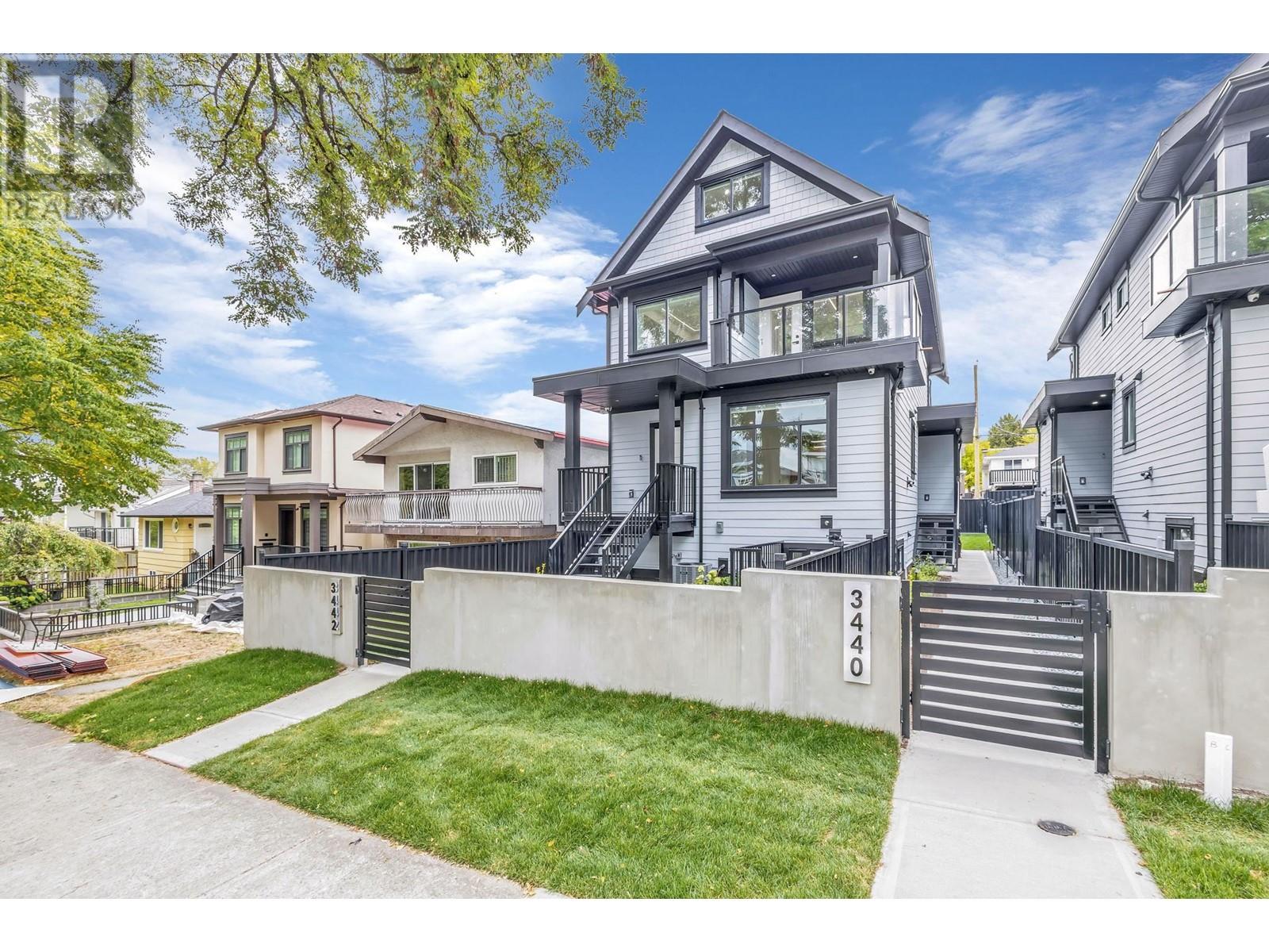 3440 E 4th Ave, Vancouver, BC V5M 1L9