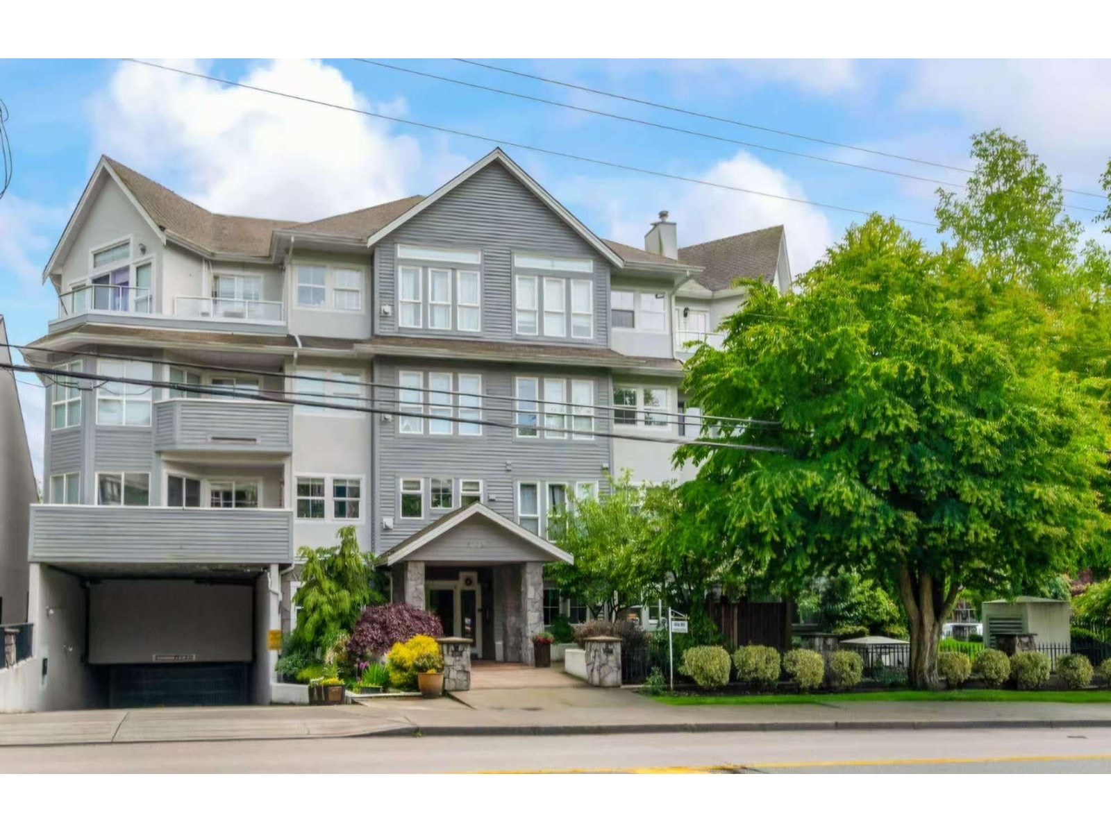 1630 154 Street Unit 105, Surrey, BC V4A 9T3