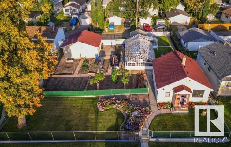 54 St Nw Unit 11929, Edmonton, AB T5W 3N1