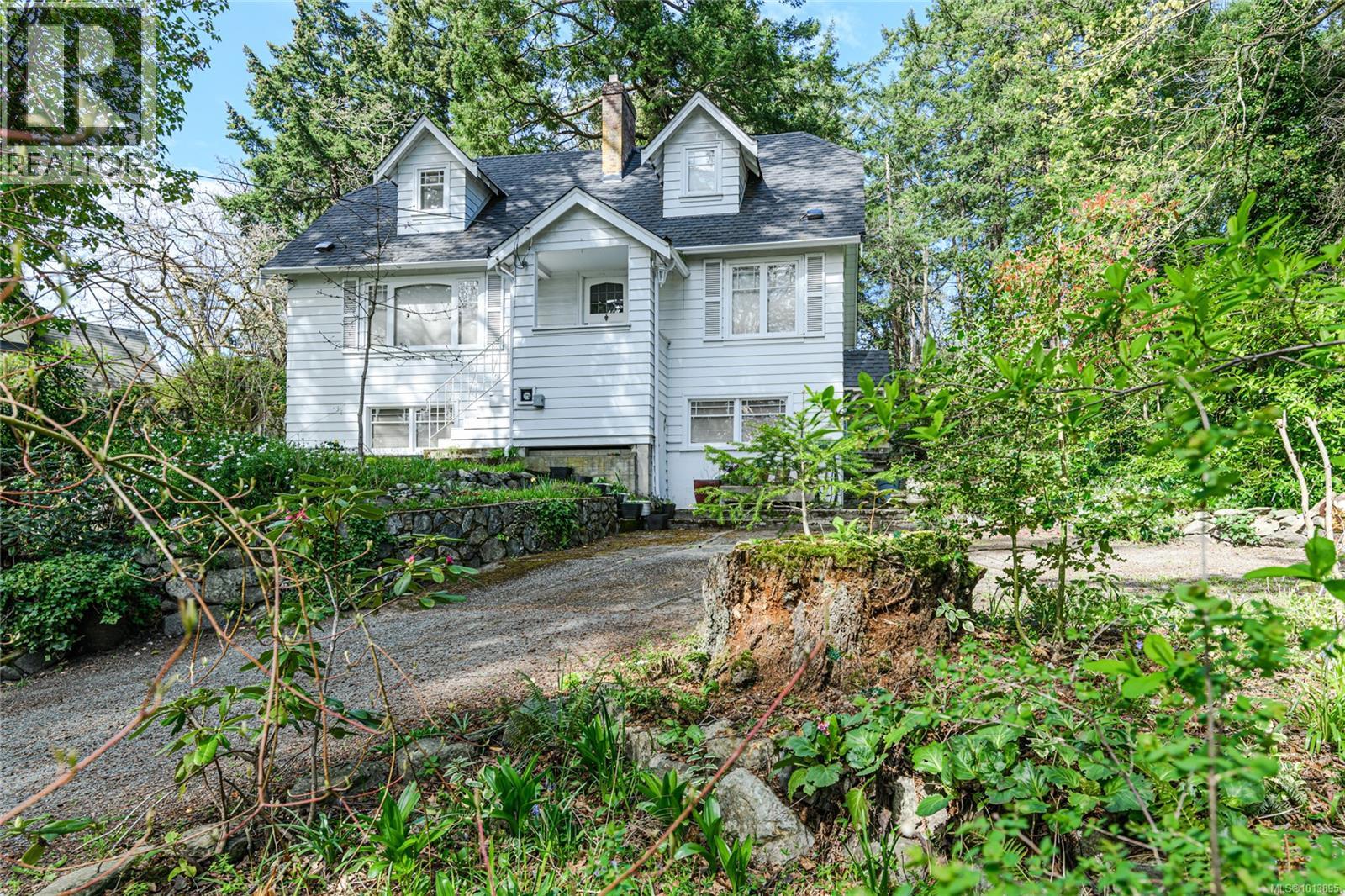 1254 Burnside Rd W, View Royal, BC V8Z 1N9