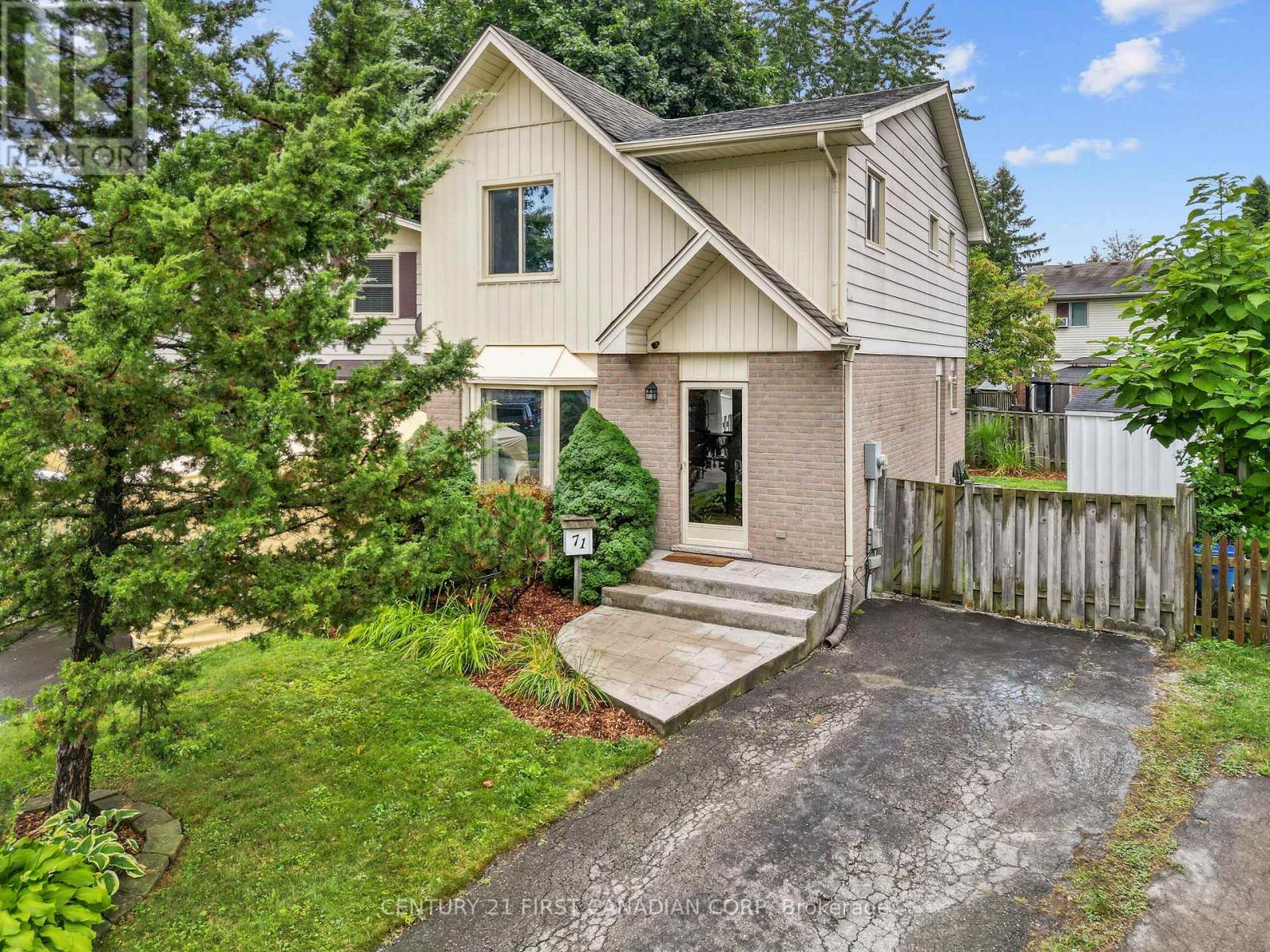 71 Constable Ct, London, ON N6G 3N7