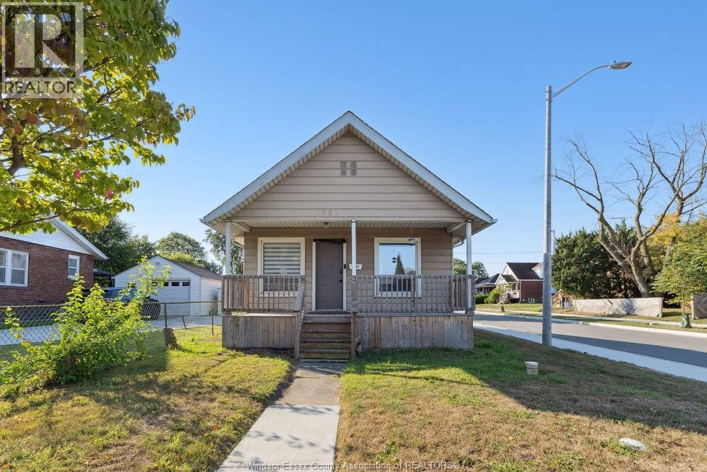 1581 Laing, Windsor, ON N9B 1N1