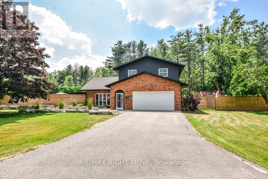4278 Wilson Point Rd N, Severn, ON L3V 7E1