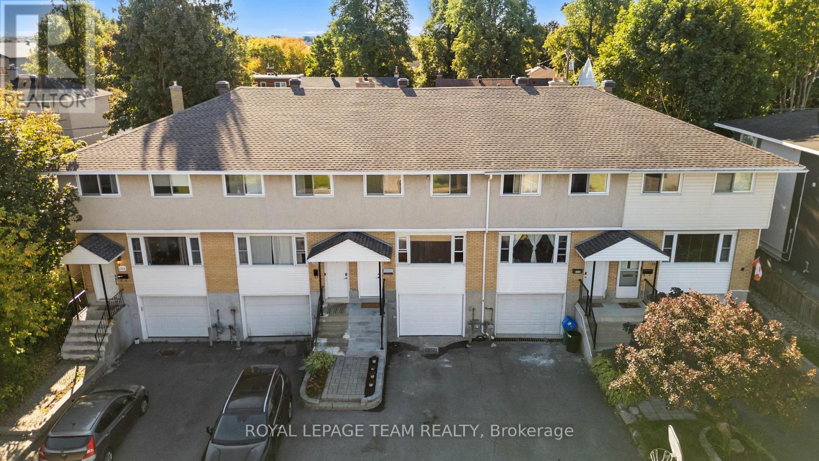 1308 Summerville Ave, Ottawa, ON K1Z 8G8