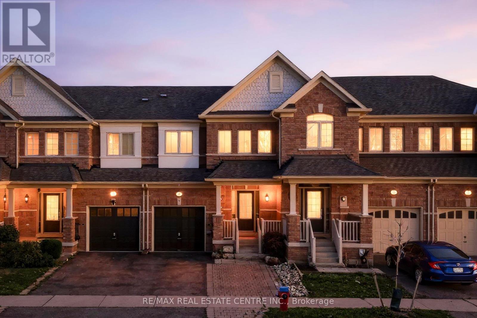 6 Whitmer St, Milton, ON L9T 0R5