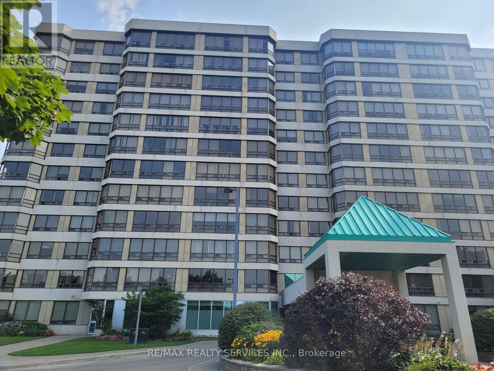 1206 330 Mill St S, Brampton, ON L6Y 3V3
