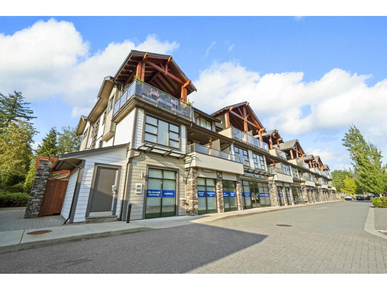 13585 16 Avenue Unit 209, Surrey, BC V4A 1P6