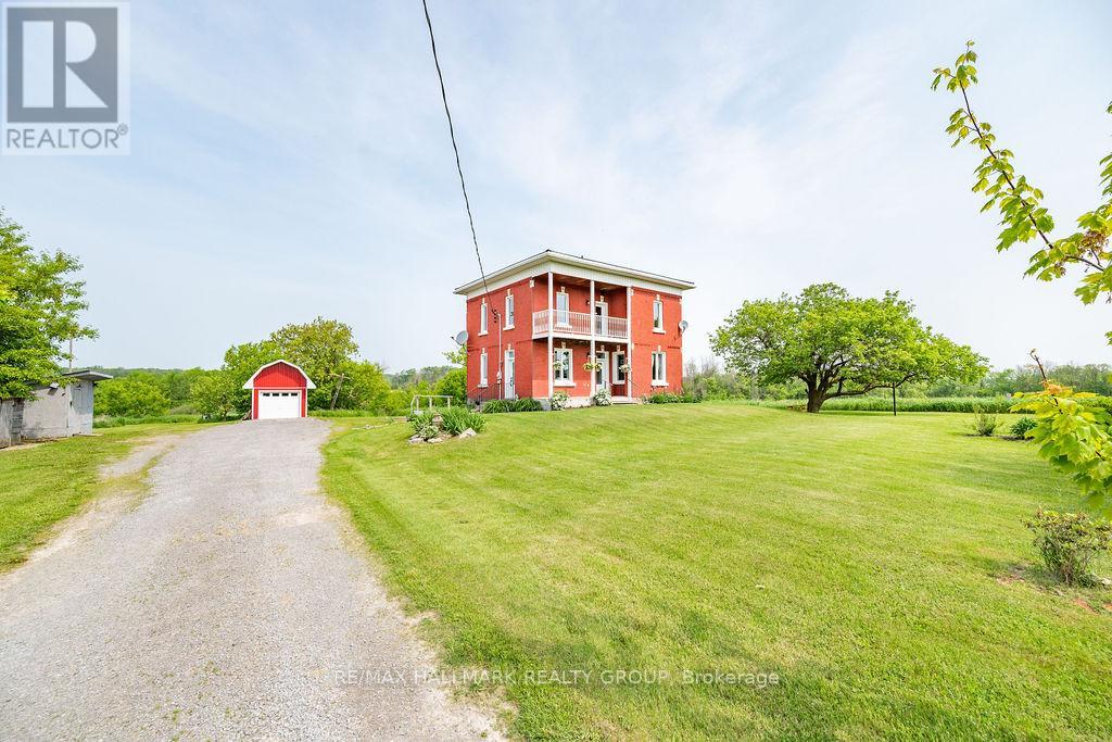 1285 Foresters Falls Rd, Whitewater Region, ON K0J 1K0