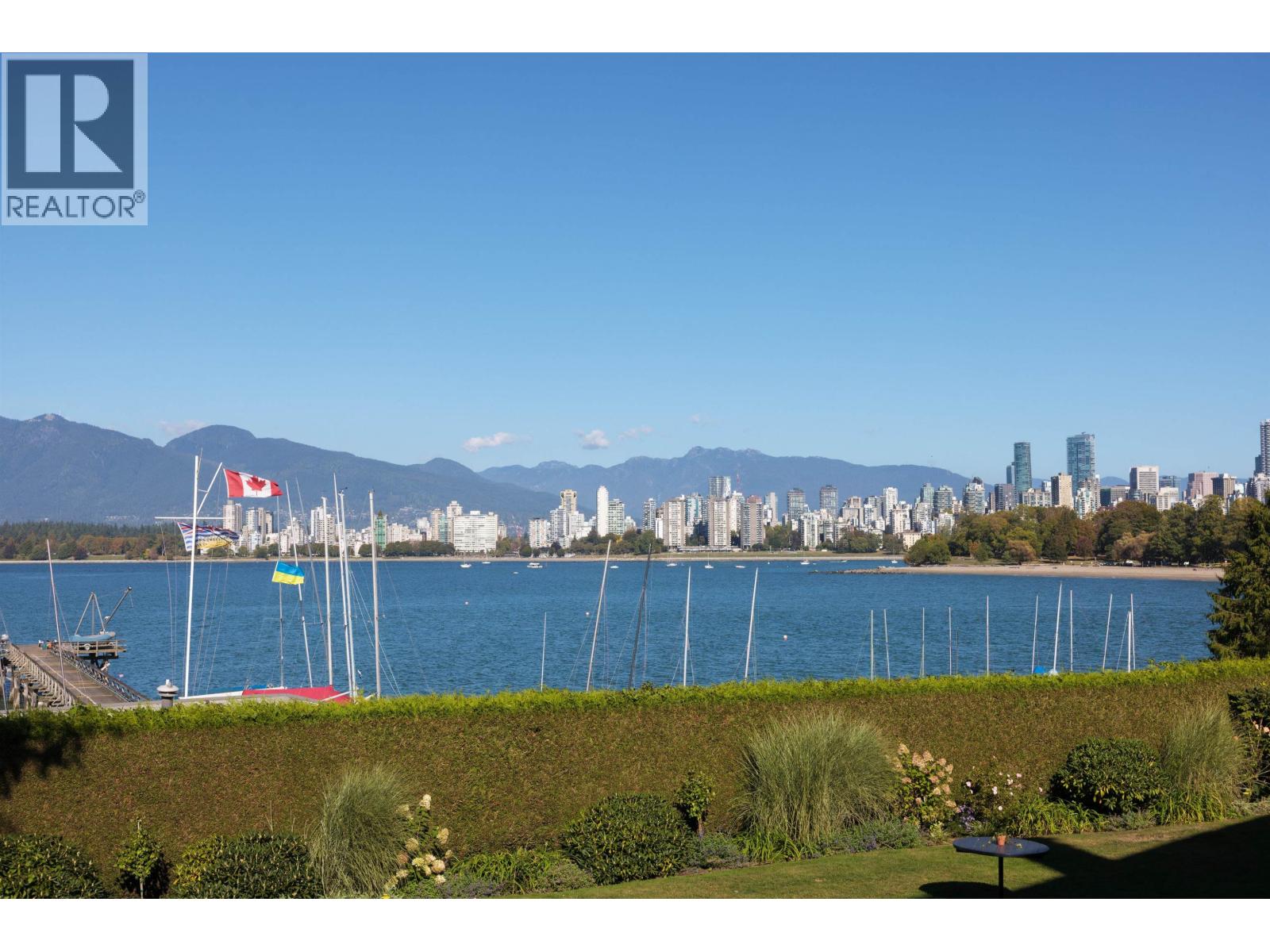 2449 Point Grey Rd, Vancouver, BC V6K 1A1