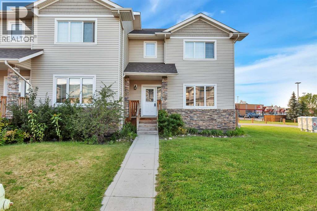 22 Ross Close, Sylvan Lake, AB T4S 0G3