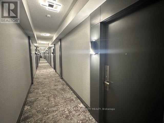 415 7171 Yonge St, Markham, ON L3T 0C9