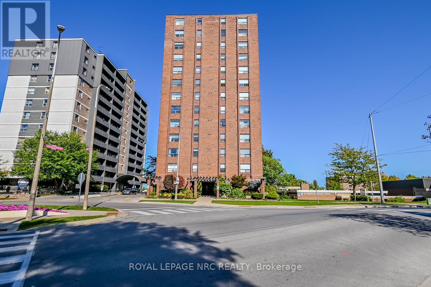 401 141 Church St, St. Catharines, ON L2R 7L7