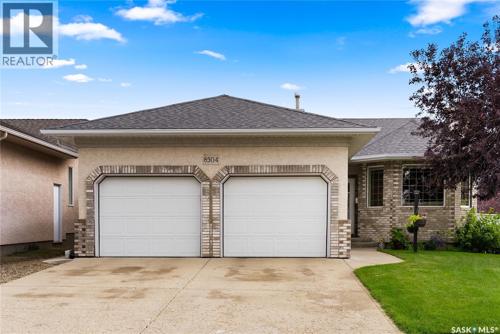 8504 Thurston Cres, Regina, SK S4Y 1A2