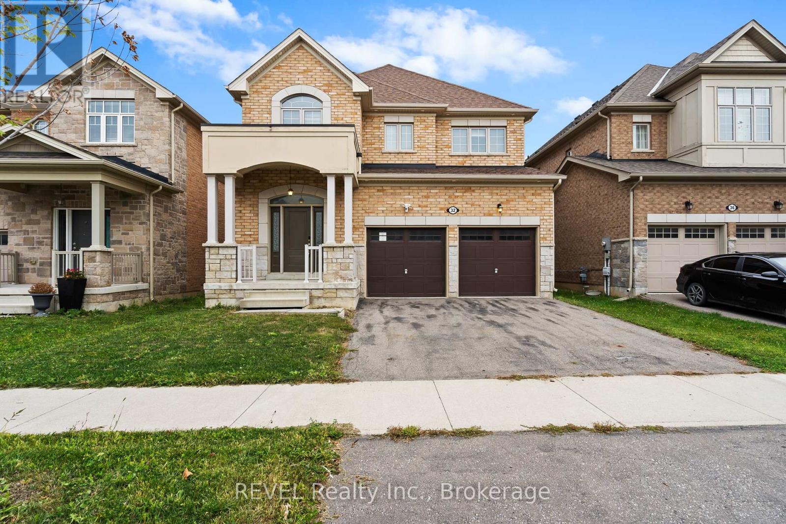 32 Sparkle Dr, Thorold, ON L2V 0H2