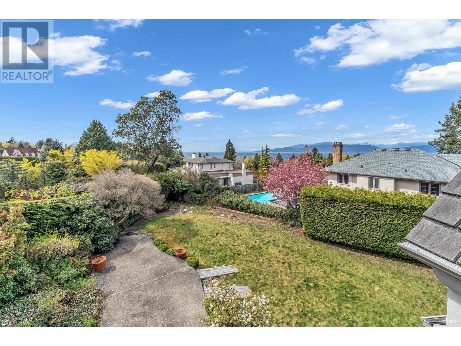1529 Western Cres, Vancouver, BC V6T 1V2