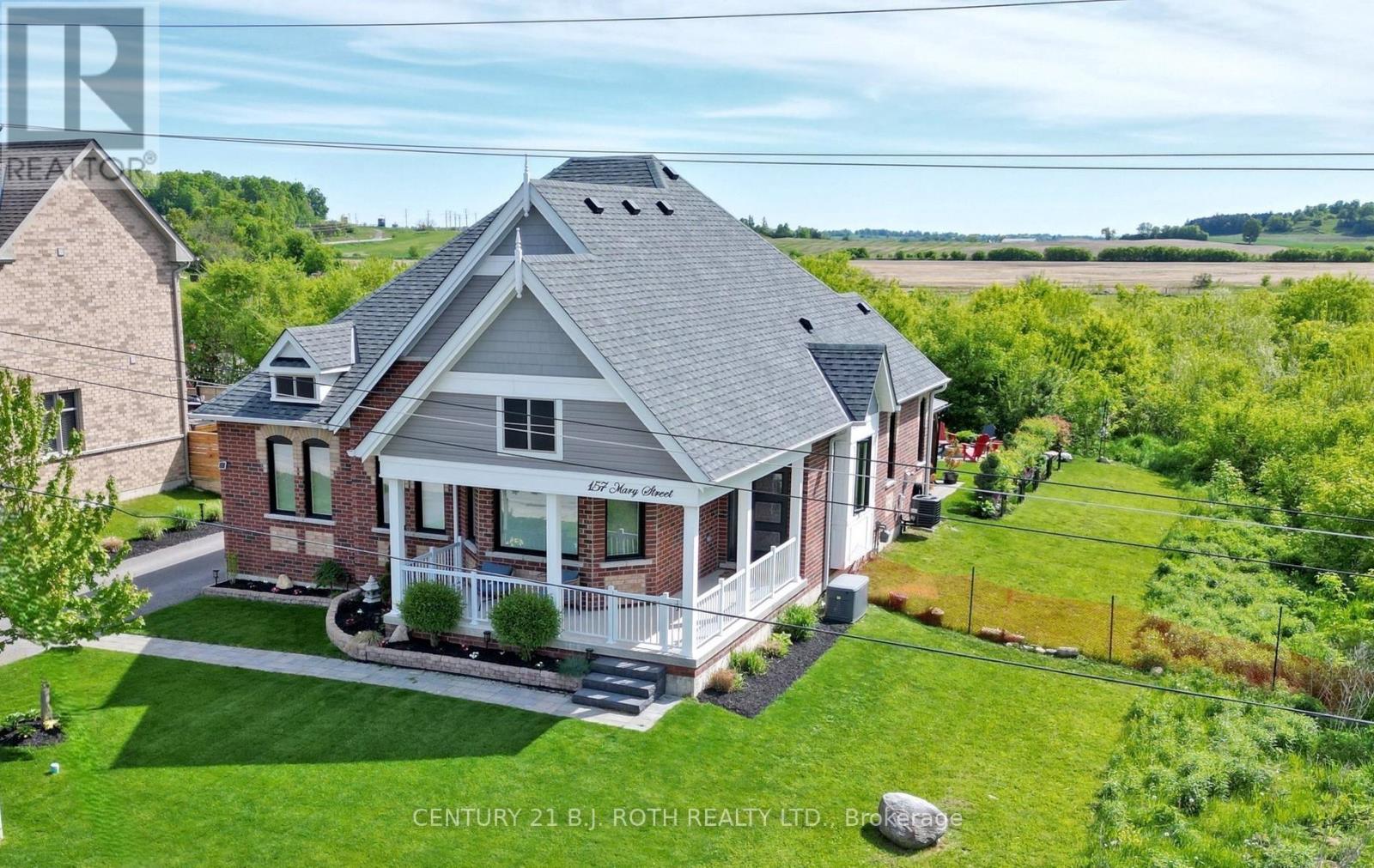 157 Mary St, Clearview, ON L0M 1G0