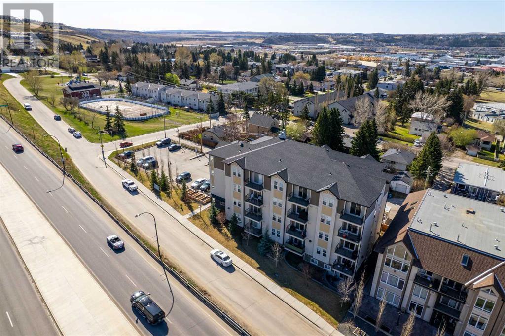 213 Mountain St, Cochrane, AB T4C 1C9