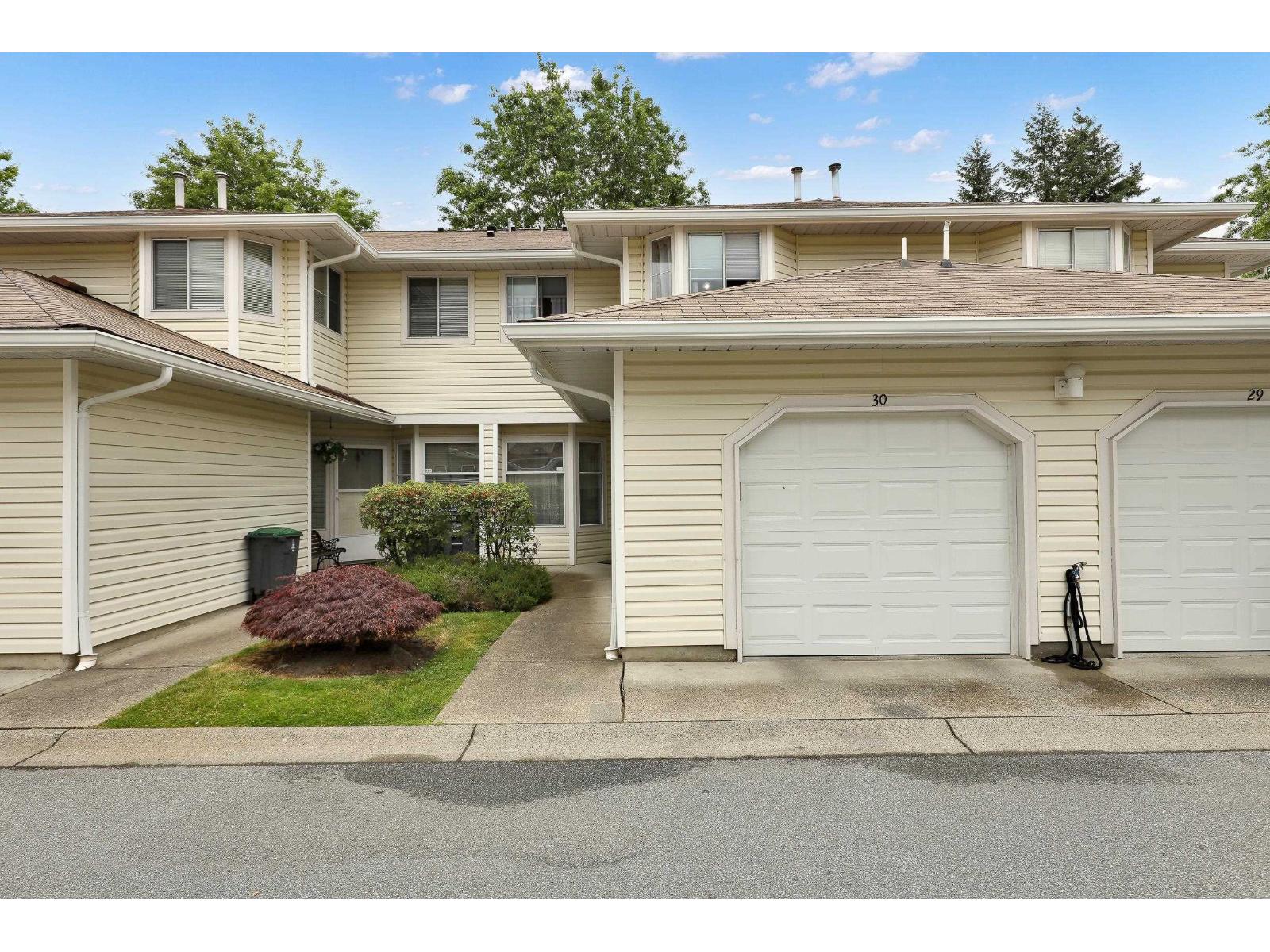 10038 155 Street Unit 30, Surrey, BC V3R 0S2