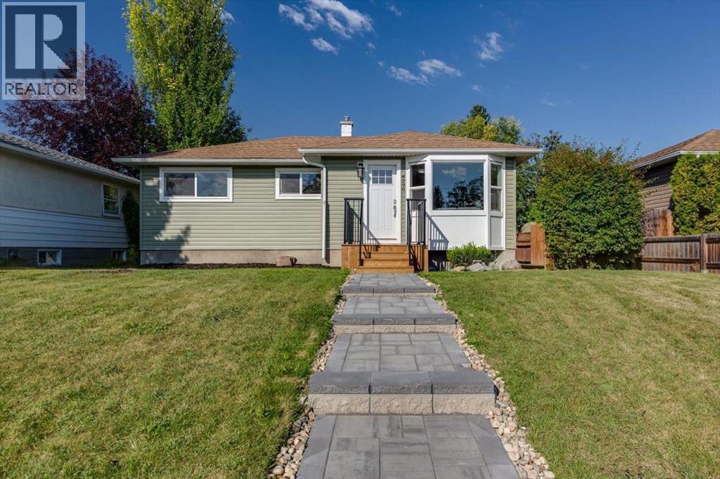 40 Avenue Unit 4230 #a, Red Deer, AB T4N 2X2