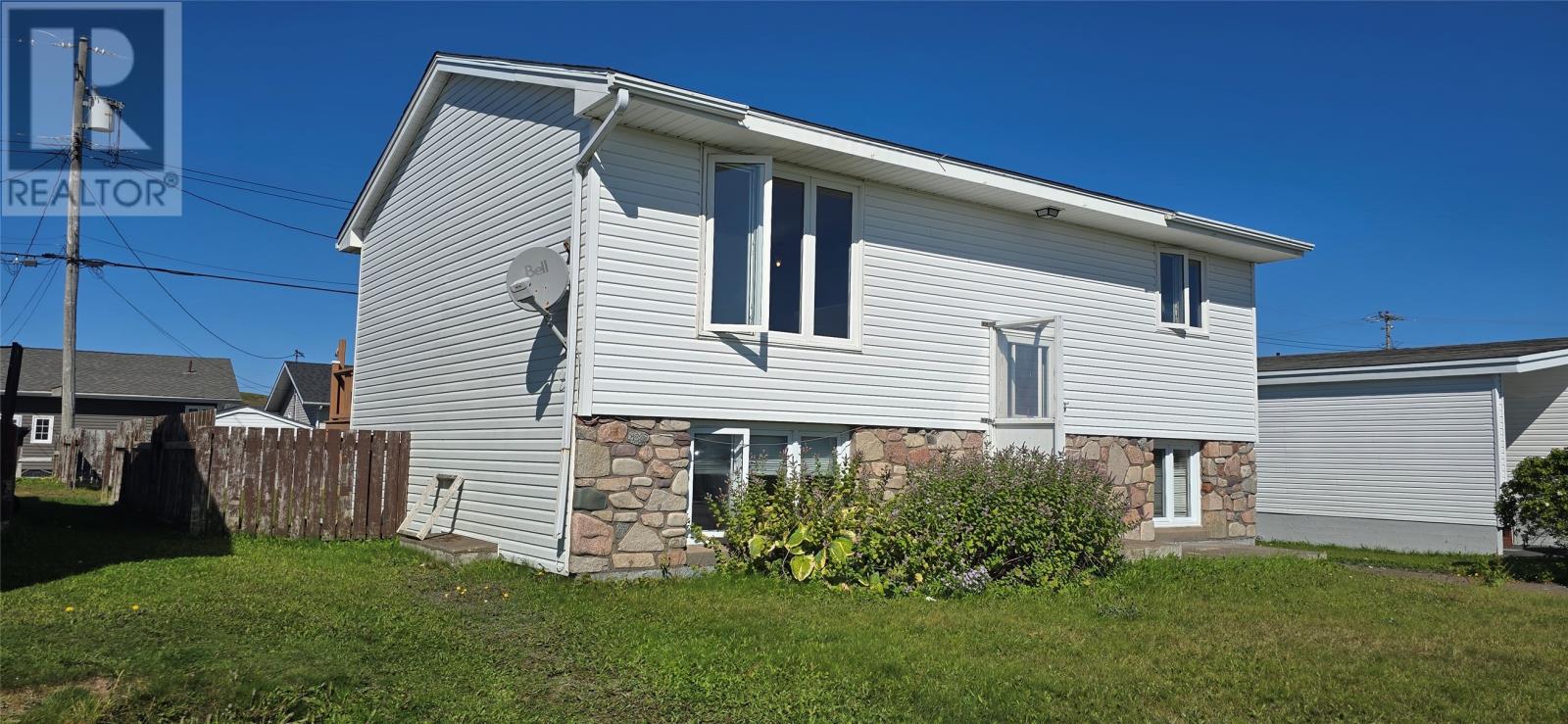 6 Dunton St, Grand Bank, NL A0E 1W0