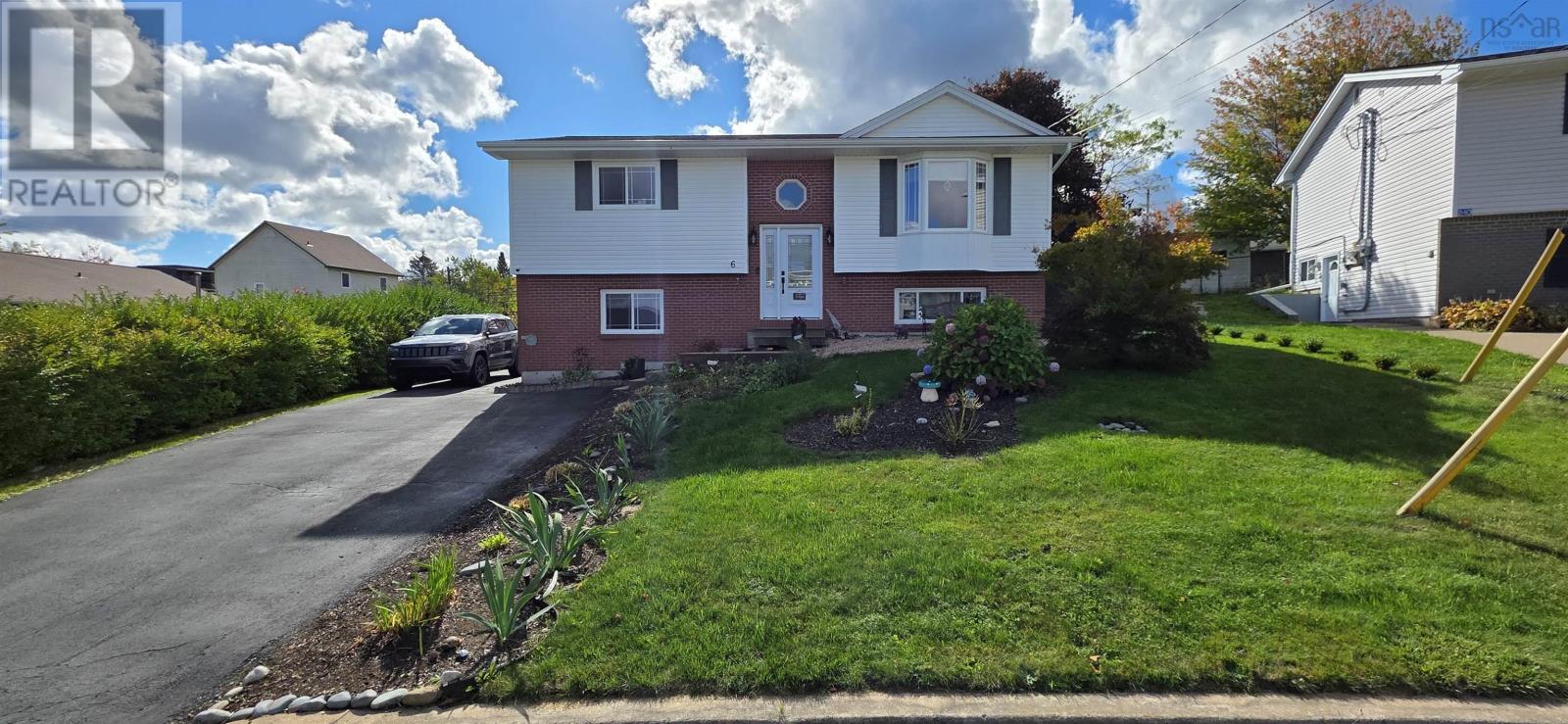 6 Barque Ct, Millwood, NS B4E 2T6