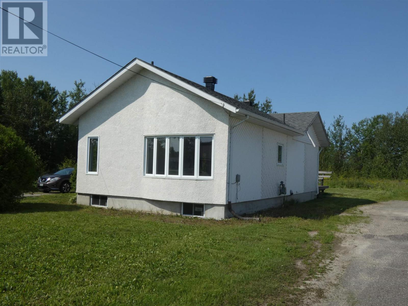 162 Kenogami Rd, Longlac, ON P0T 2A0