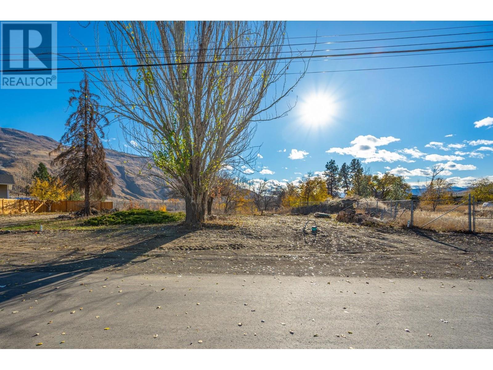 609 Porterfield Rd, Kamloops, BC V2B 6M5