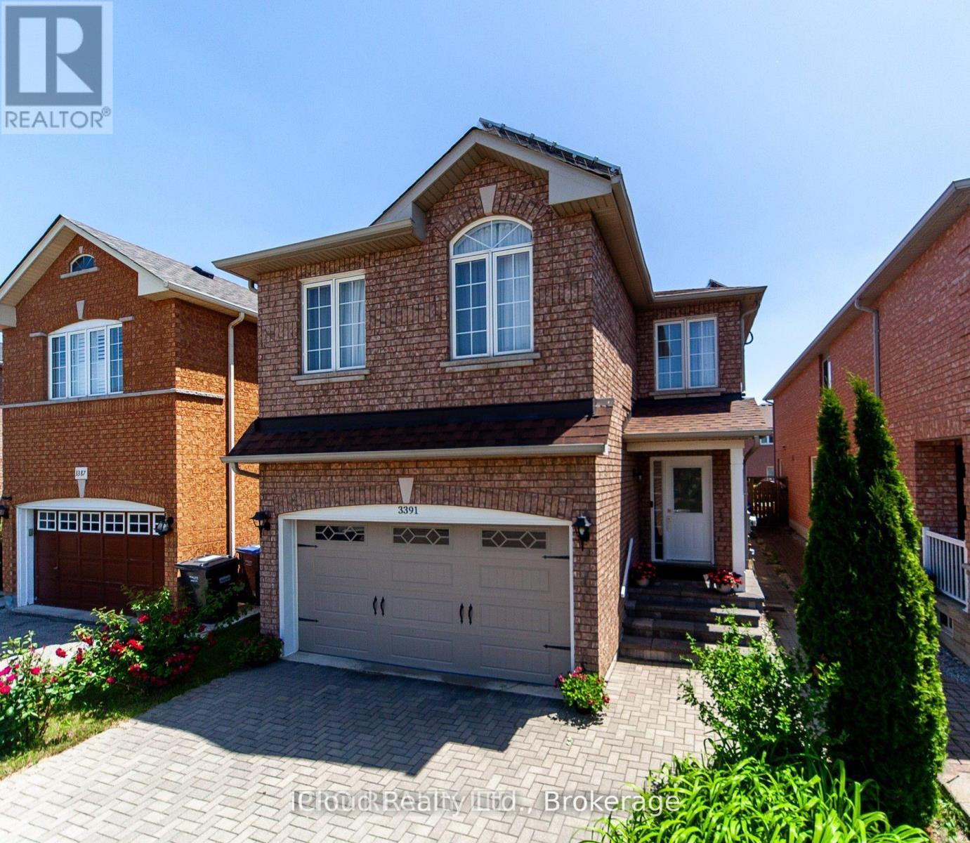 3391 Crimson King Cir, Mississauga, ON L5N 8N1