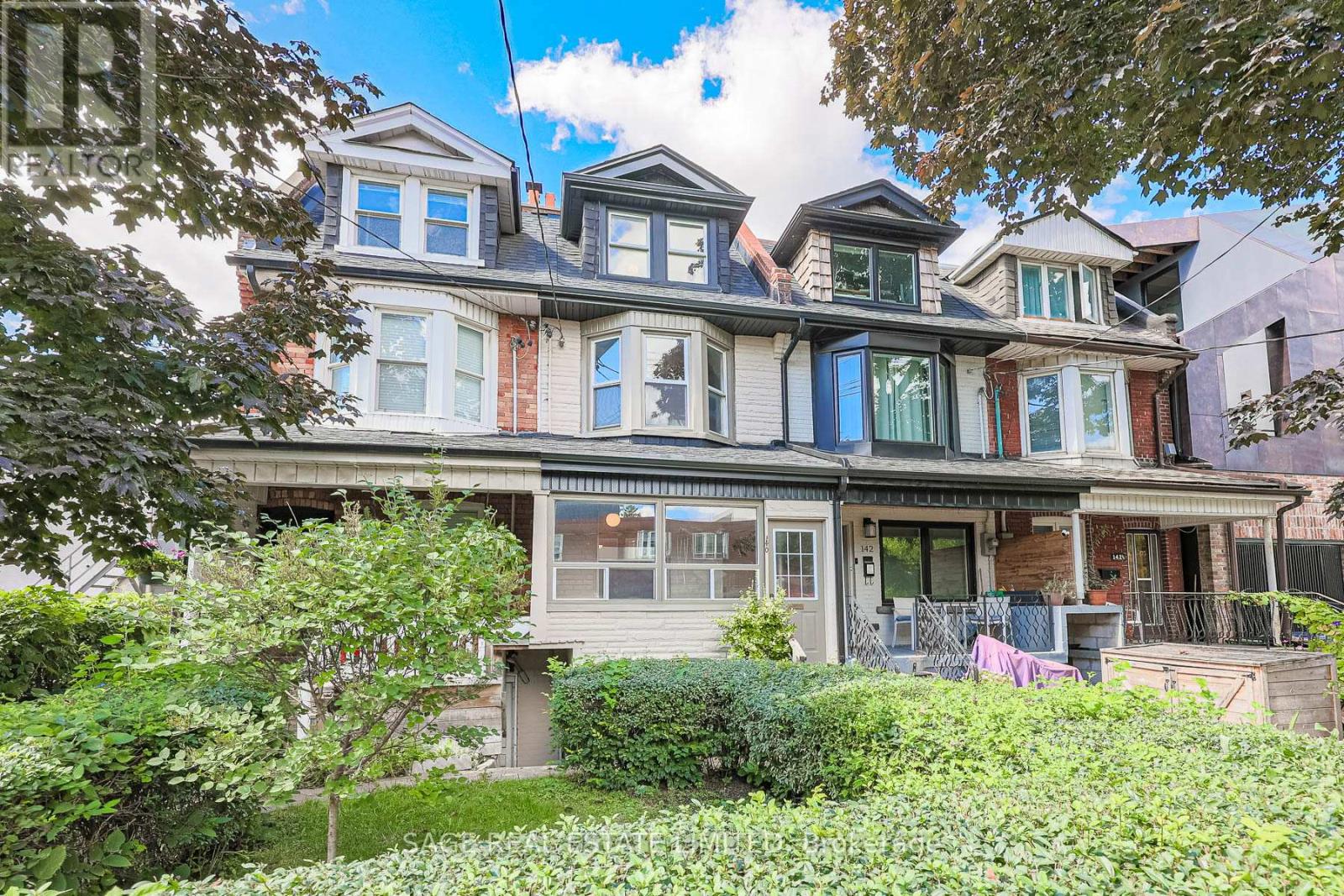 140 Strachan Ave, Toronto, ON M6J 2S9