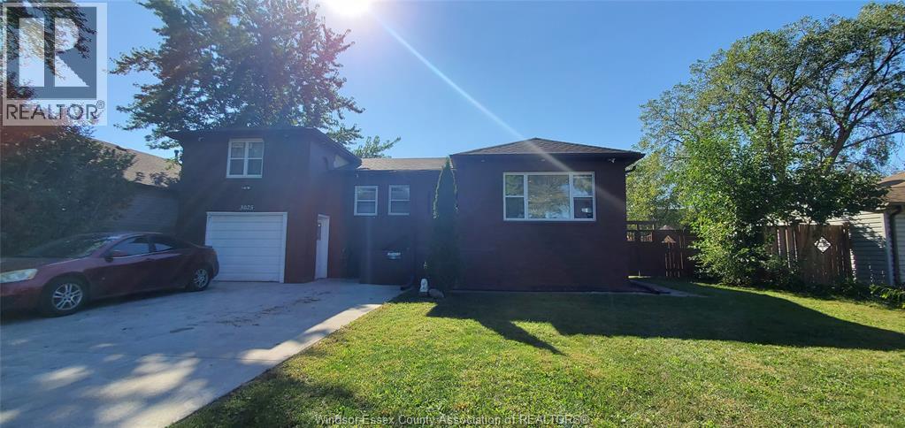 3025 Woodlawn Ave, Windsor, ON N8W 2H8