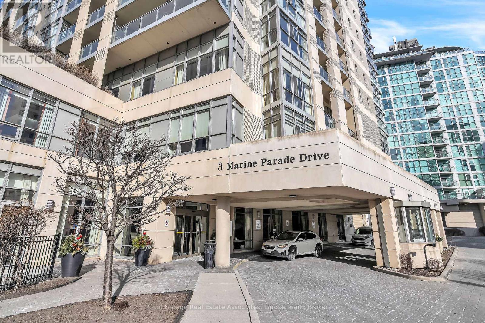 1707 3 Marine Parade Dr, Toronto, ON M8V 3Z5