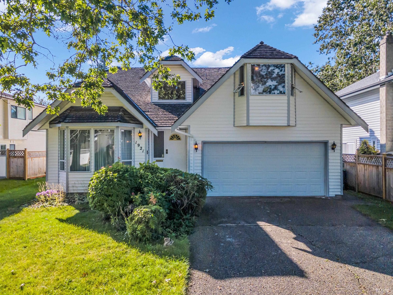 155 Street Unit 1921, Surrey, BC V4A 7M9