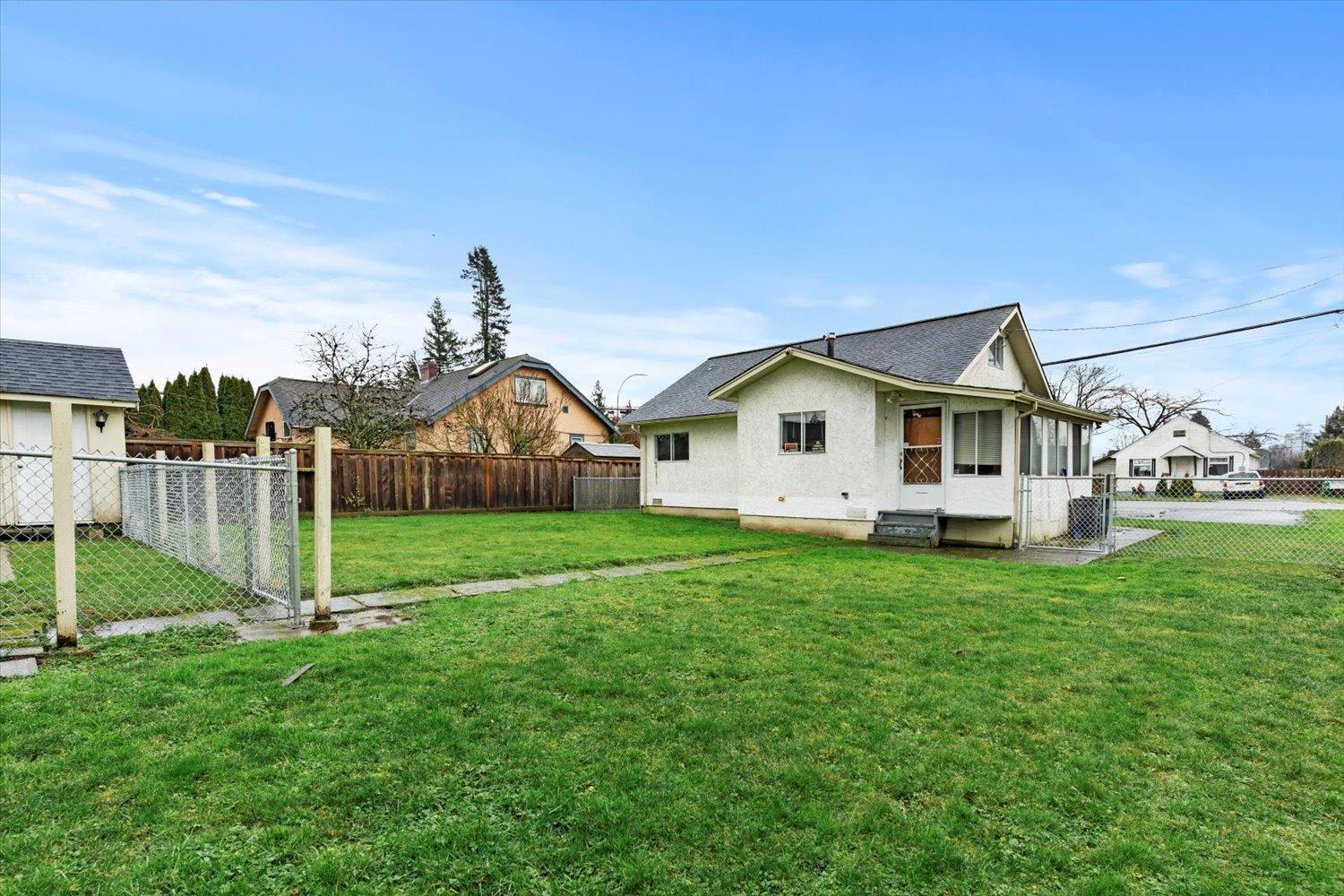 46195 Gore Avenuechilliwack Proper E, Chilliwack, BC V2P 1Z9