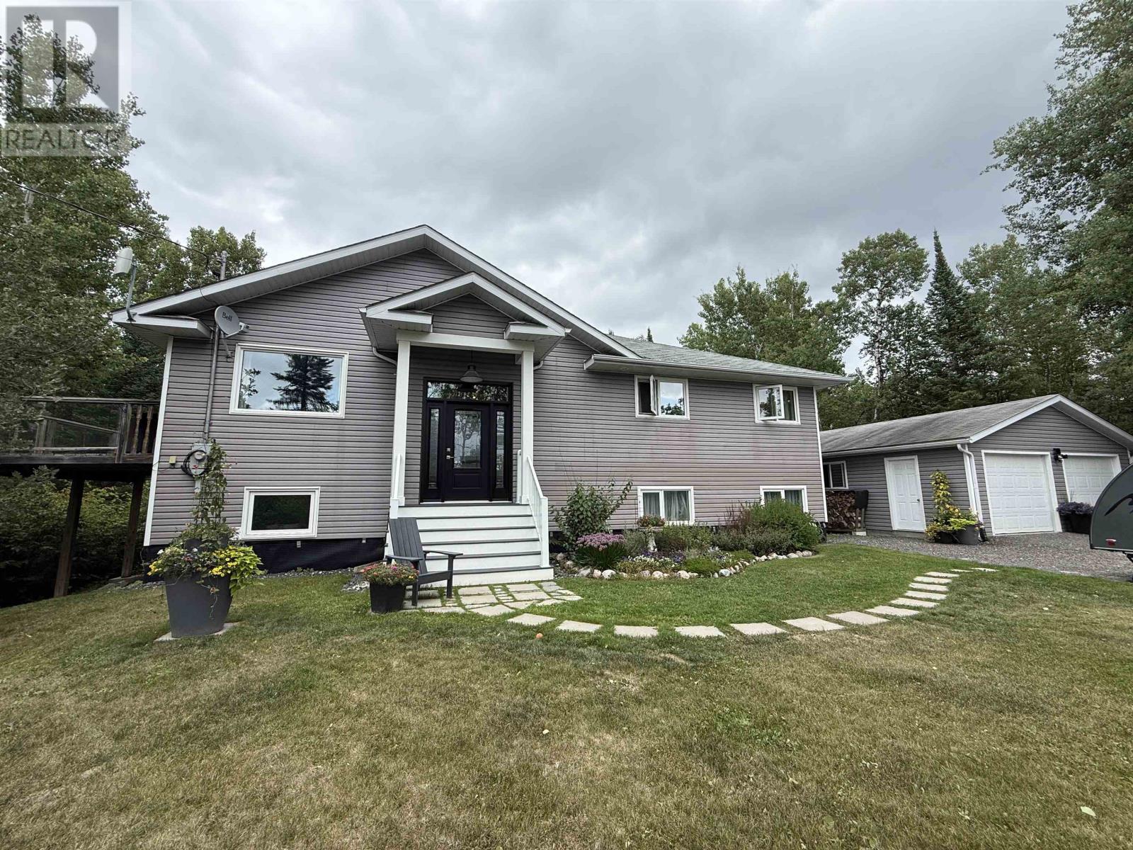 142 Barkman Close, Kenora, ON P9N 0H4