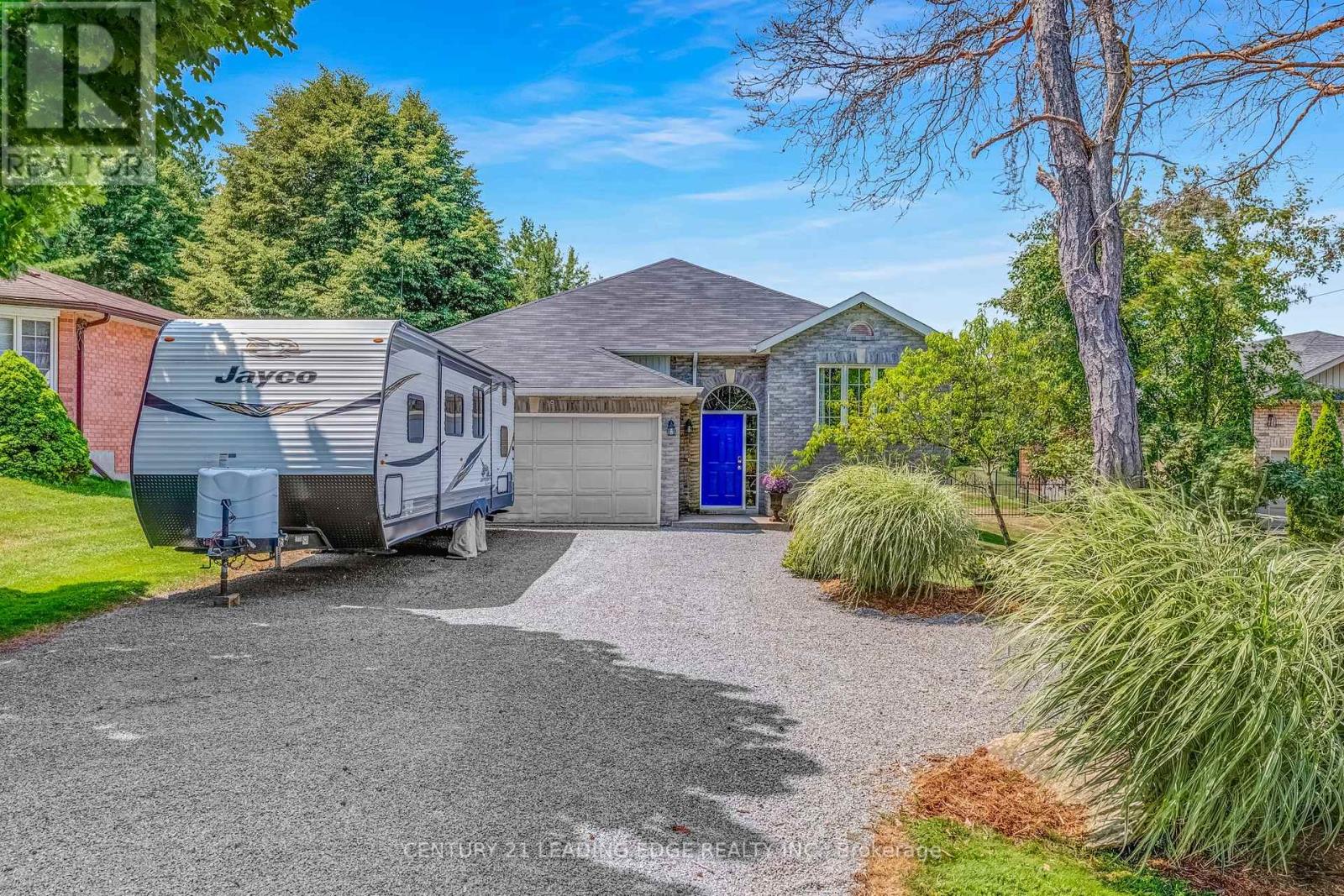 56 Riverview Beach Rd, Georgina, ON L0E 1N0