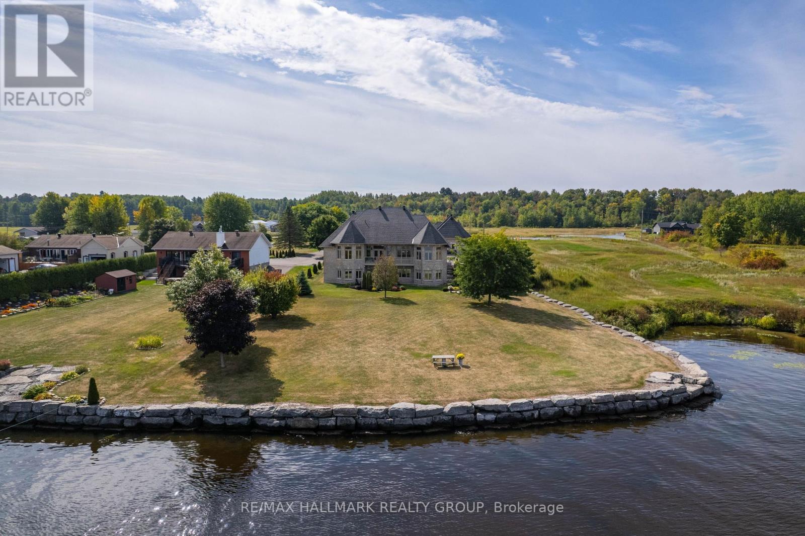 3285 Front Rd S, East Hawkesbury, ON K6A 2R2